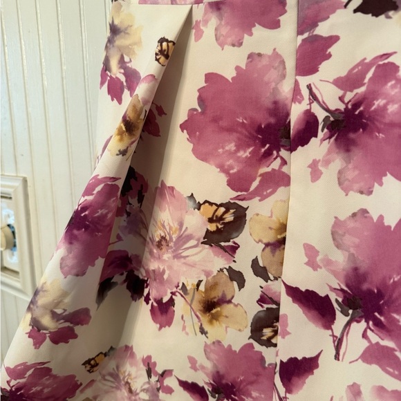 Black Halo Floral Flare Skirt - Picture 3 of 4